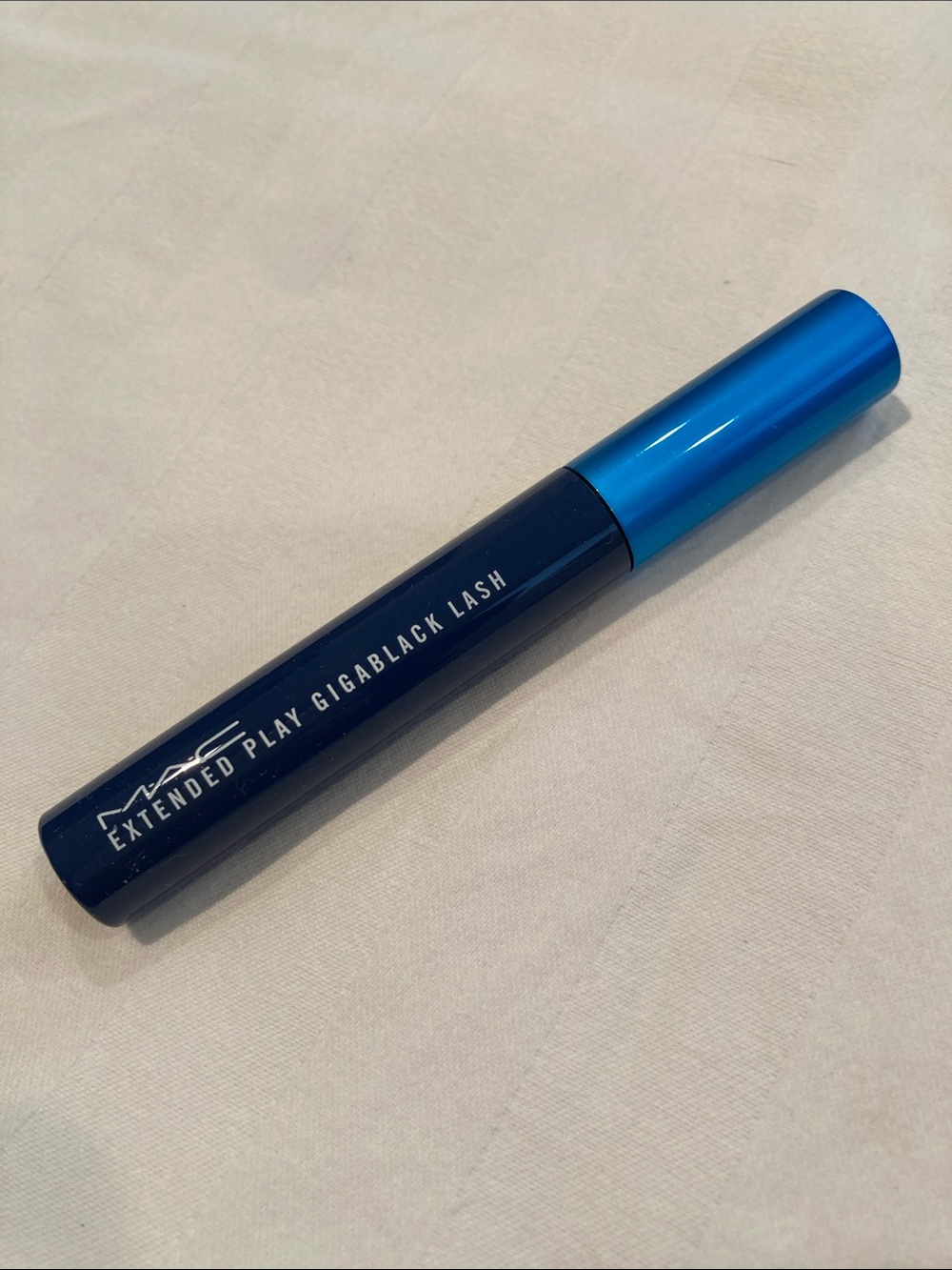 MAC extended play gigablack lash mascara